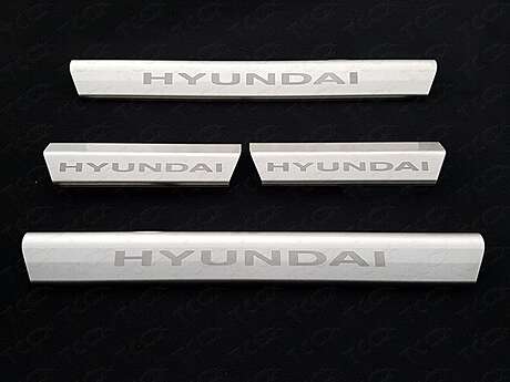 Накладки на пороги внутренние (лист шлифованный надпись Hyundai) код HYUNI4016-13 для HYUNDAI i40 2011-2018