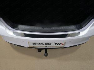 Накладка на задний бампер (лист зеркальный) код HYUNSON18-06 для Hyundai Sonata 2018-