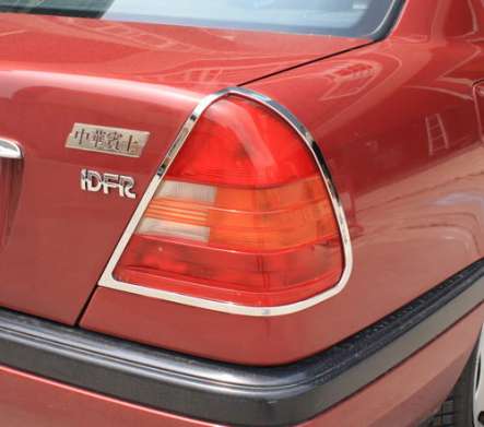 Накладки на задние фонари хромированные IDFR 1-MB101-02C для Mercedes Benz W202 C-Class 1993-2000  