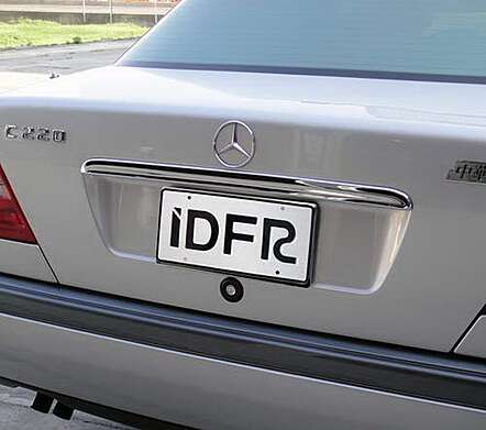 Молдинг на крышку багажника хромированный 670*32mm для IDFR 1-MB101-16C для Mercedes Benz C-Class W202 1993-2000
