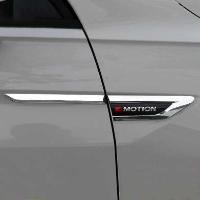 Накладки на крыло и переднюю дверь с надписью "4Motion", серебро, АБС-пластик, 4 части, для авто VW Tiguan 2016-