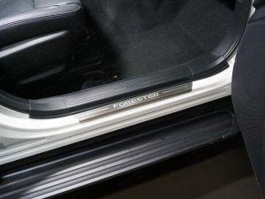 Накладки на пороги (лист шлифованный надпись Forester) 2шт код SUBFOR18-11 для Subaru Forester S5 2018-