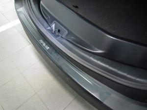 Накладка на задний бампер для Toyota Rav4 IV (2013+) с логотипом "Rav4" из нержавеющей стали