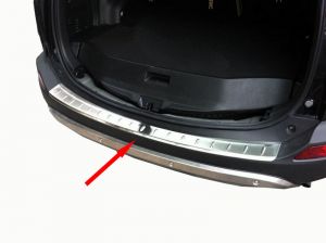 Накладка защитная стальная на задний бампер для авто Toyota RAV4 2013-