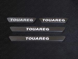Накладки на пороги (зеркальные надпись Touareg) код VWTOUARRL14-16 для VOLKSWAGEN TOUAREG R-Line 2014-