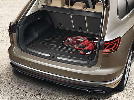 Коврик в багажник, с высокими краями оригинал 760061161 для Volkswagen Touareg 2018-  