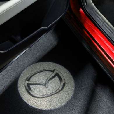 Проекция логотипа в двери оригинал C850-V7-540 для Mazda CX-5 2017-