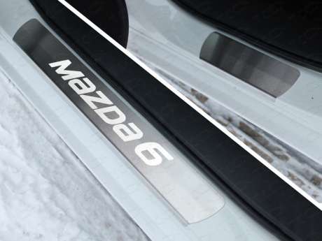 Накладки на пороги (лист шлифованный надпись Mazda) код MAZ615-06 для MAzda 6 2015-