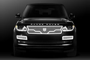 Решетка радиатора и решетки в передний бампер стальные Lexani для Land Rover Range Rover 2013-