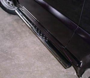 Подножки-трубы овальные с противоскользящими накладками диам.75x42мм,нерж. сталь, для авто Suzuki Jimny 1998-