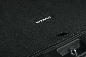 Коврик в багажник велюровый белый логотип оригинал 990E0-54P40-WHT для Suzuki Vitara 2015-2020