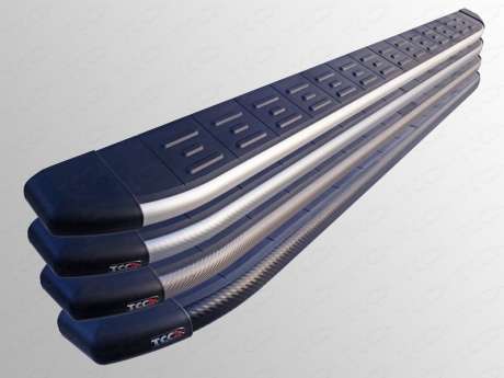 Пороги алюминиевые с пластиковой накладкой (1820 из 2-х мест) код AUDIQ513-01AL для Audi Q5 (8R) 2008-