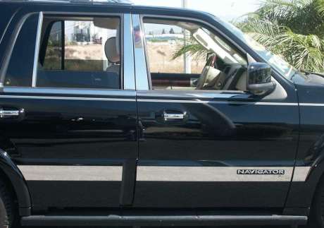 Молдинги на двери стальные для Lincoln Navigator 2003-2006 