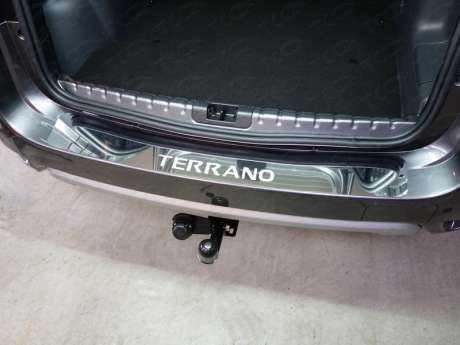Накладка на задний бампер (лист зеркальный надпись TERRANO) код NISTER14-25 для NISSAN TERRANO 2014-