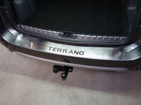 Накладка на задний бампер (лист шлифованный надпись TERRANO) код NISTER14-26 для NISSAN TERRANO 2014-