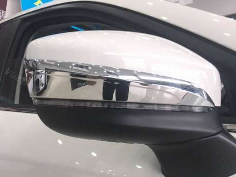 Накладки на зеркала хромированные верхние для Mazda CX-9 2016-2019