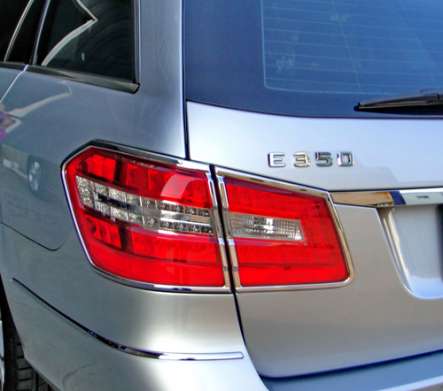Накладки на задние фонари хромированные IDFR 1-MB208-02C для Mercedes-Benz E-Class W212 2009-2013 Универсал