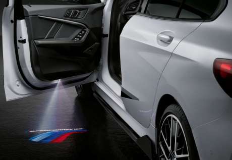Проекция логотипа в двери M Performance для BMW F40 M-Sport (оригинал, Германия)