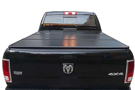 Крышка жесткая H3 DELUXAUTO DL-DORA09-64H3 3х секционная складная для Dodge RAM 1500 2008-2026